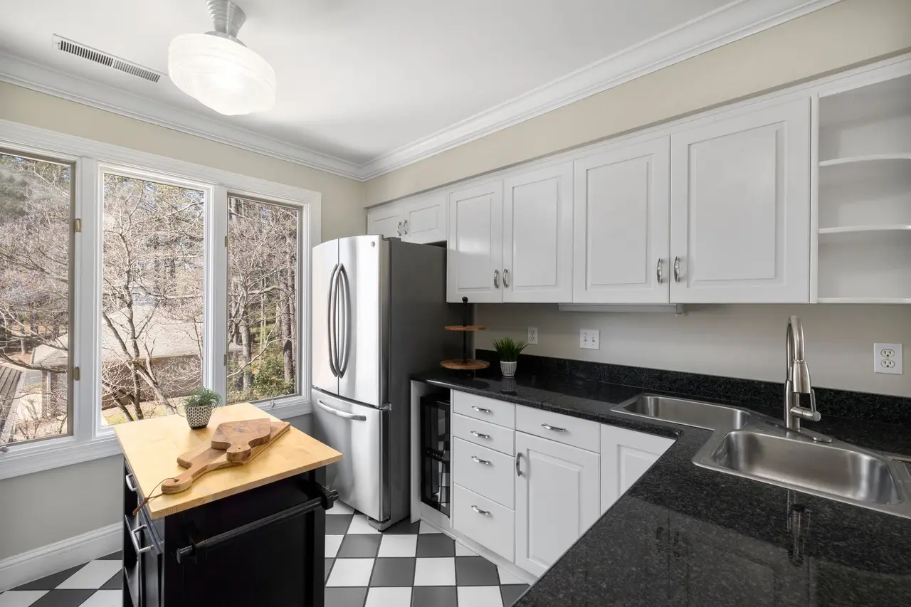 Kitchen Cabinet Makeover in New York